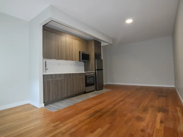2026 Ocean Avenue image 2 of 4