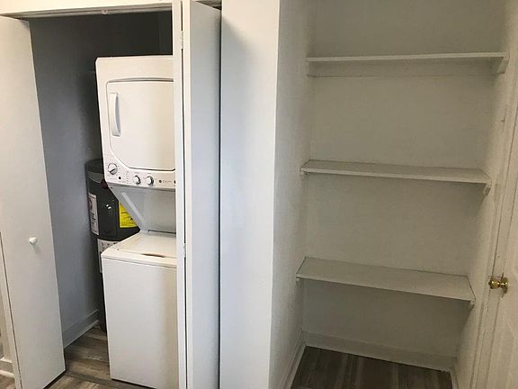 4th image of 1823 Lasalle Ave