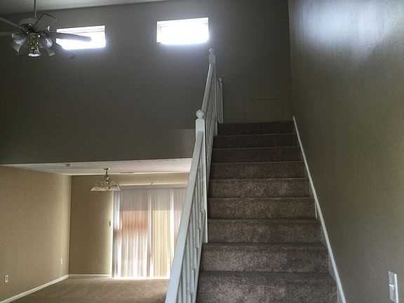 4th image of 1619 N Park Hurst Dr