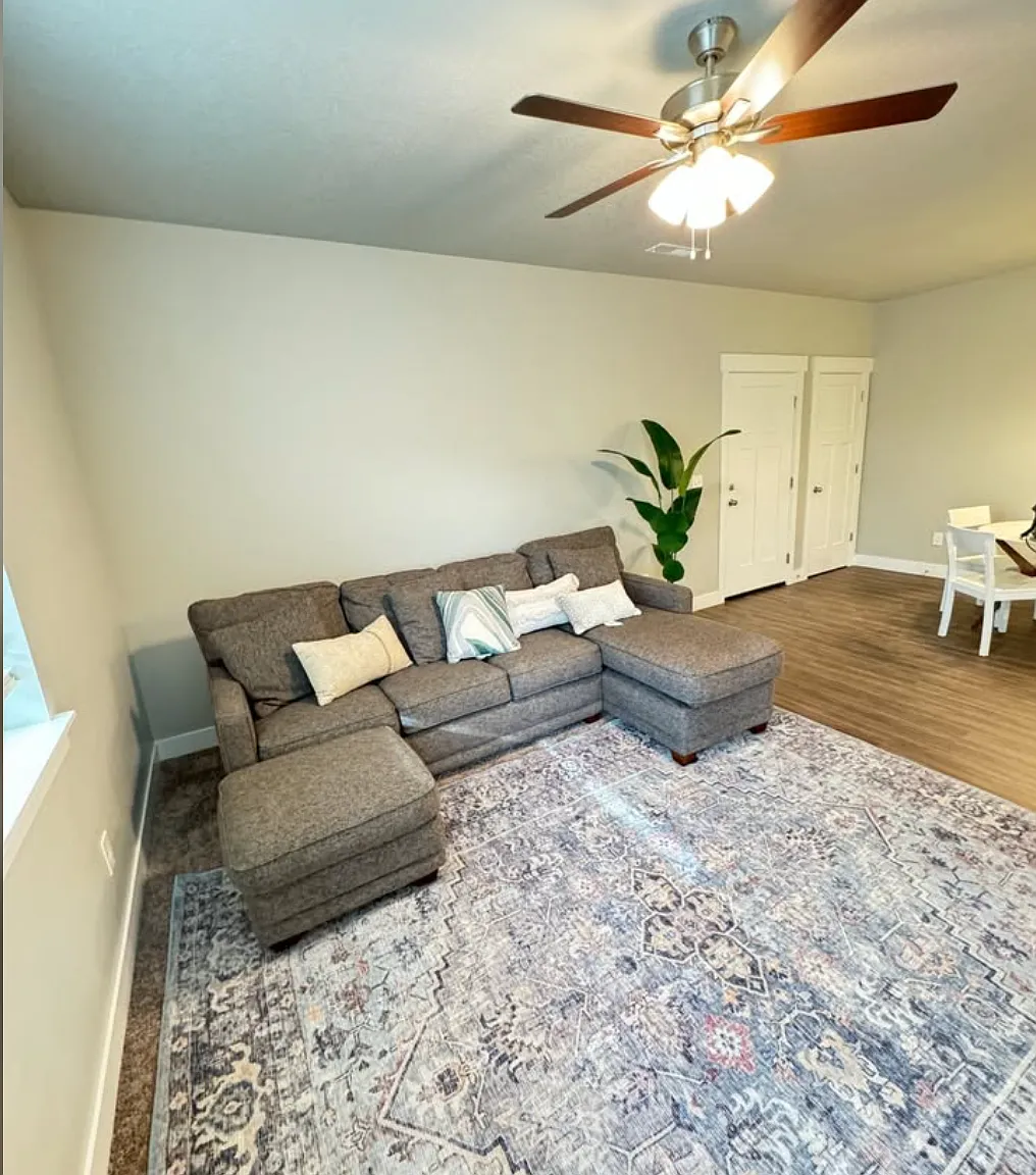3 bed, 1400 sqft, $600 — Photo 3