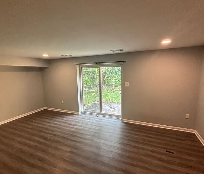 743 Wilton Farm Dr — Photo 7