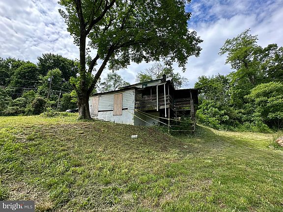4th image of 584 Aspers Bendersville Rd