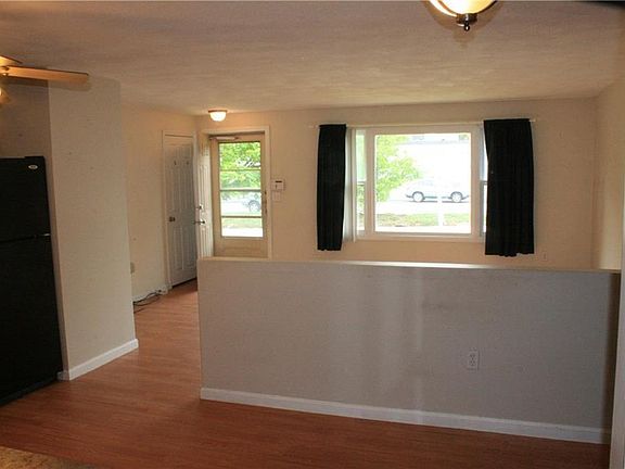 3rd image of 1 Stacey Dr