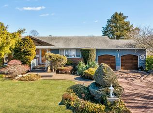15 Cooper St, Farmingdale, NY 11735