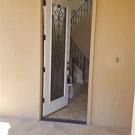 2nd image of 3744 Coco Palm Dr