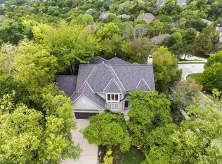 11012 S Whitetail Ln, Olathe, KS 66061