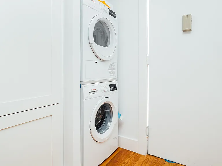 260 Washington Ave #B5 — Photo 4