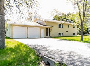 3700 10th Ave SE, Minot, ND 58701