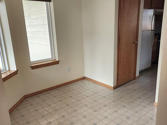 3rd image of 4114 W Olympic Ave