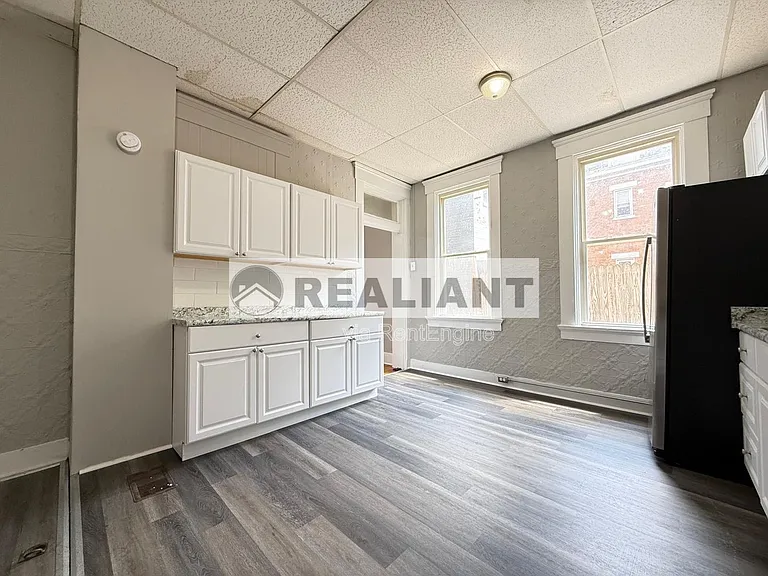 942 Columbia St #1 — Photo 10