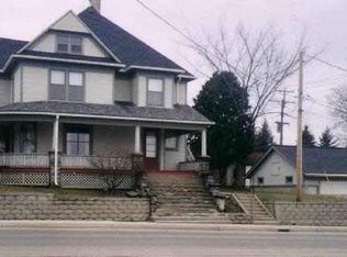 322-322 1/2 S Galena Ave, Freeport, IL 61032