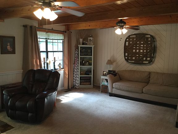 5th image of 21646 Hyde Dr