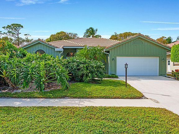 3rd image of 9055 Cypress Hollow Drive