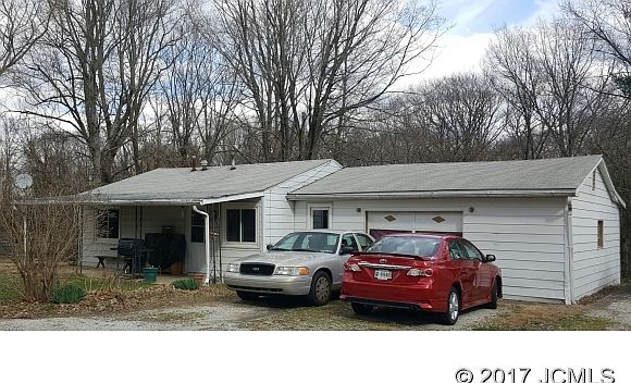 1st image of 219 Park Ave