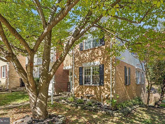 4th image of 5715 Lawsons Hill Ct