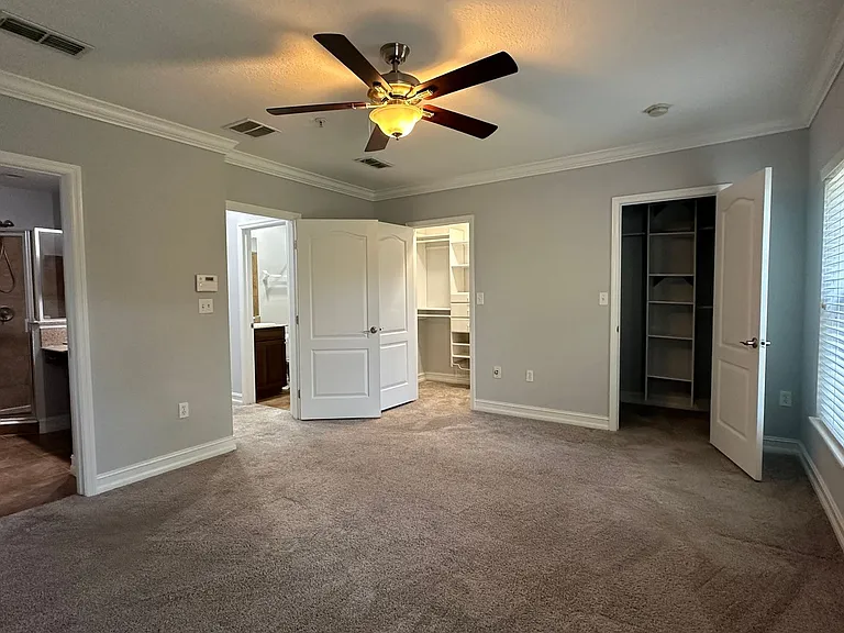3720 Messina Dr — Photo 42