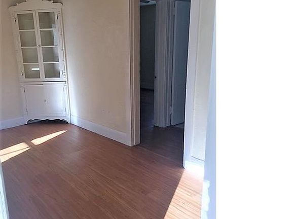 5th image of 833 30th Ct