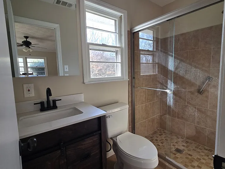 606 Viewpoint Dr — Photo 9