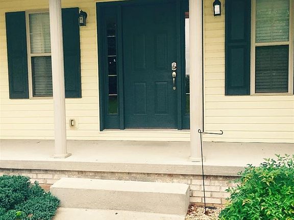 3rd image of 167 Devonne Dr