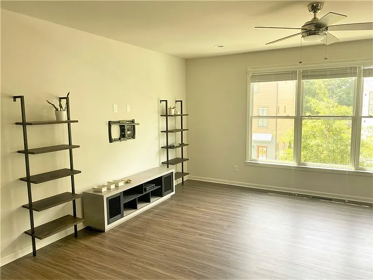 757 Cady Way — Photo 9