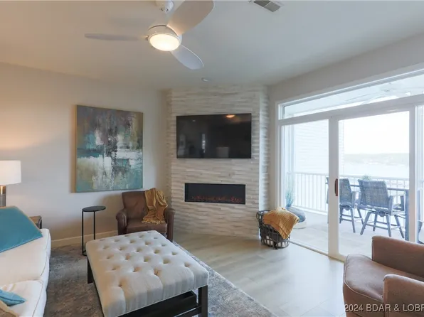 5450 Christopher Ln #422, Osage Beach, MO 65065