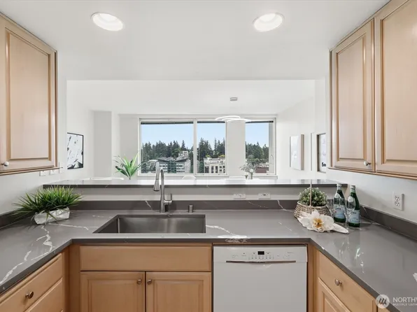 177 107th Ave NE #1204, Bellevue, WA 98004