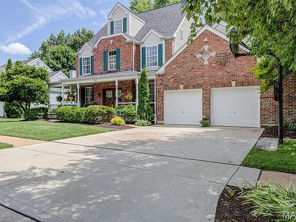 2nd image of 282 Dickens Farm Ln