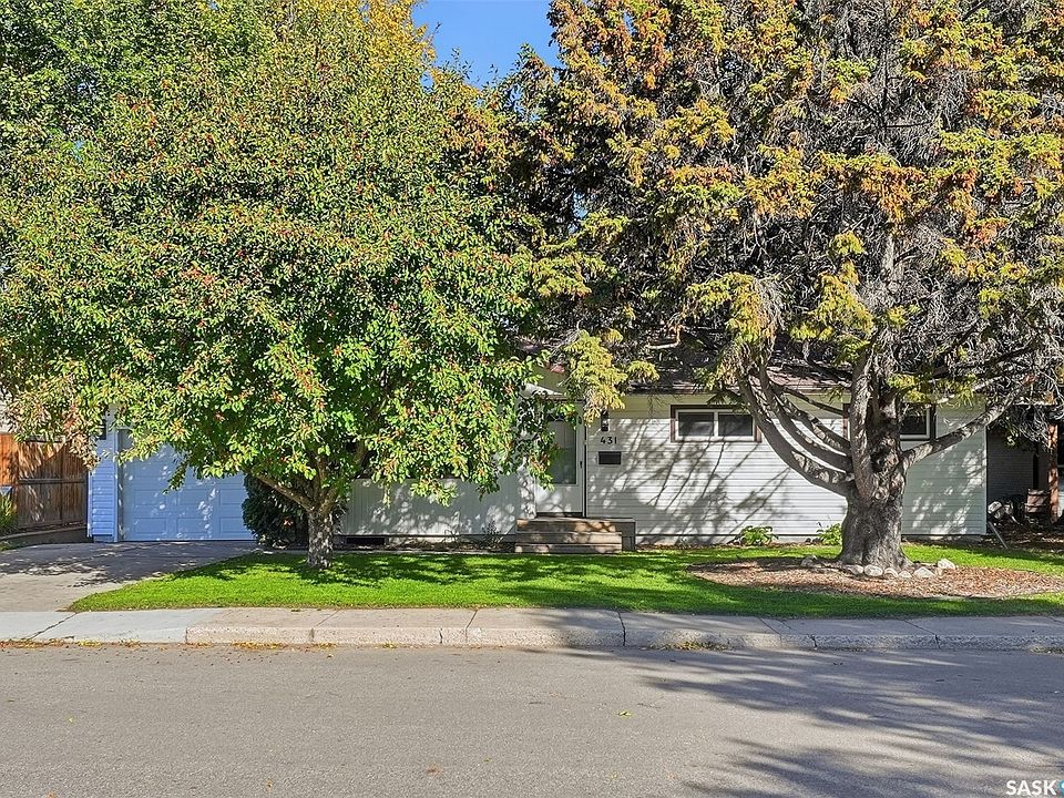 1st image of 431 Adelaide Street E