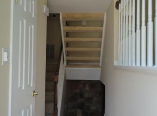 3333 Piney Ridge Ct, Herndon, VA 20171