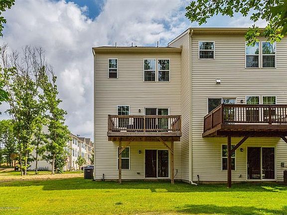 2nd image of 606 Mississippi St