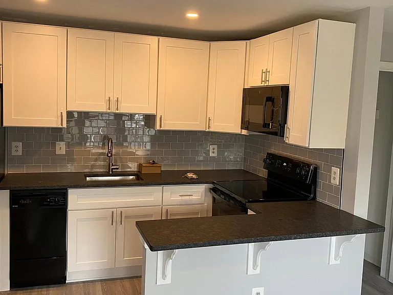 1707 Dewitt Ave #F — Photo 13