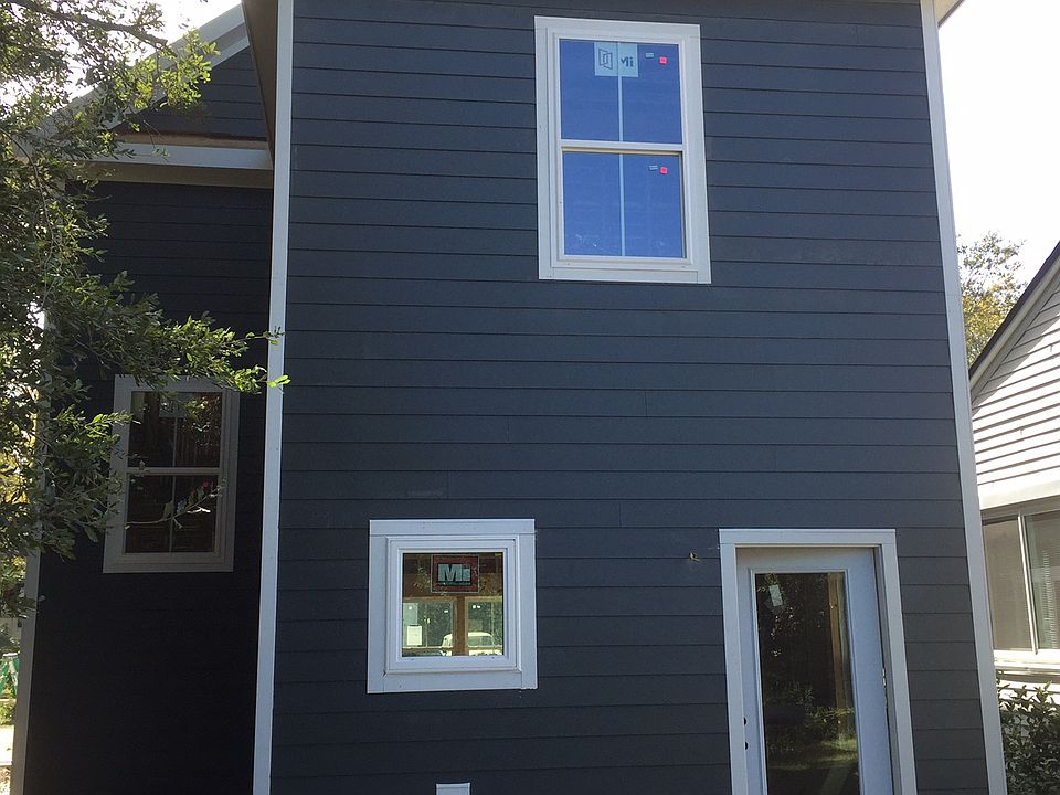 2nd image of 2130 Weaver St
