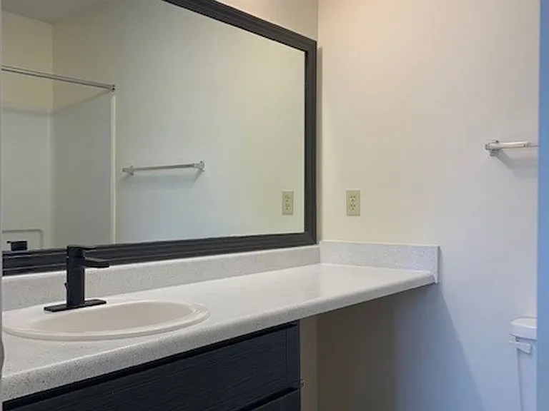 Hamilton at Turman Farms Apartments — Photo 99