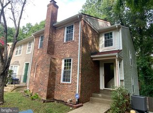 5705 Walnut Wood Ln, Burke, VA 22015