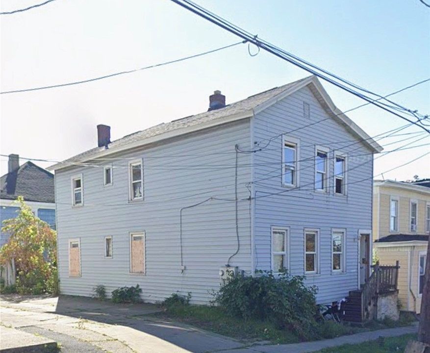 1st image of 504 Ash St