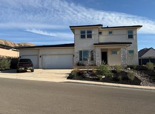 1592 E Black Brush Dr, Washington, UT 84780