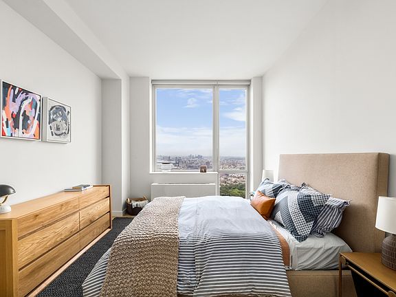 5th image of 333 Schermerhorn St APT 45Q