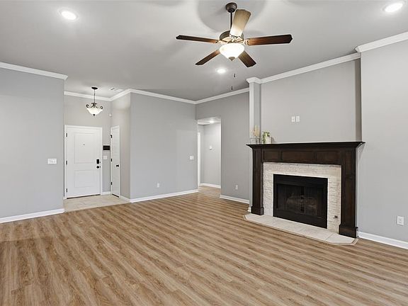 4th image of 9101 SW 48th Ter