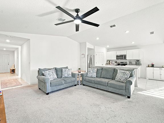 5th image of 264 CAMERON Street SE