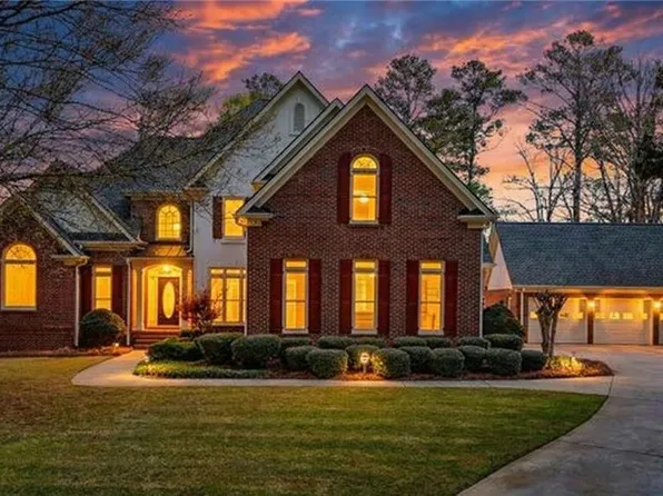 1009 Lyndhurst Way SE, Conyers, GA 30013