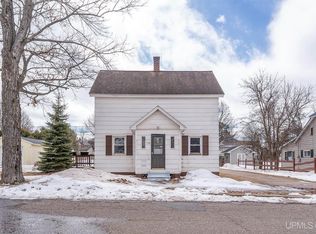 756 Michigan St, Ishpeming, MI 49849