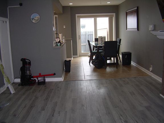 4th image of 3 N Parker Ave