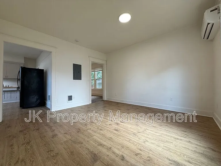 601 5th Ave S #3 — Photo 9