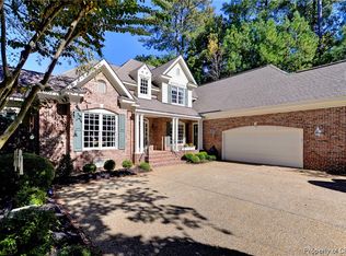 2821 Bennetts Pond Rd, Williamsburg, VA 23185