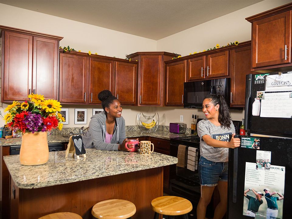 Riverwalk Apartments 232 S Clippert St Lansing MI Zillow