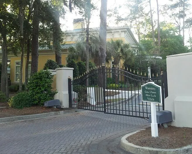Whitemarsh Way, Savannah — Photo 3