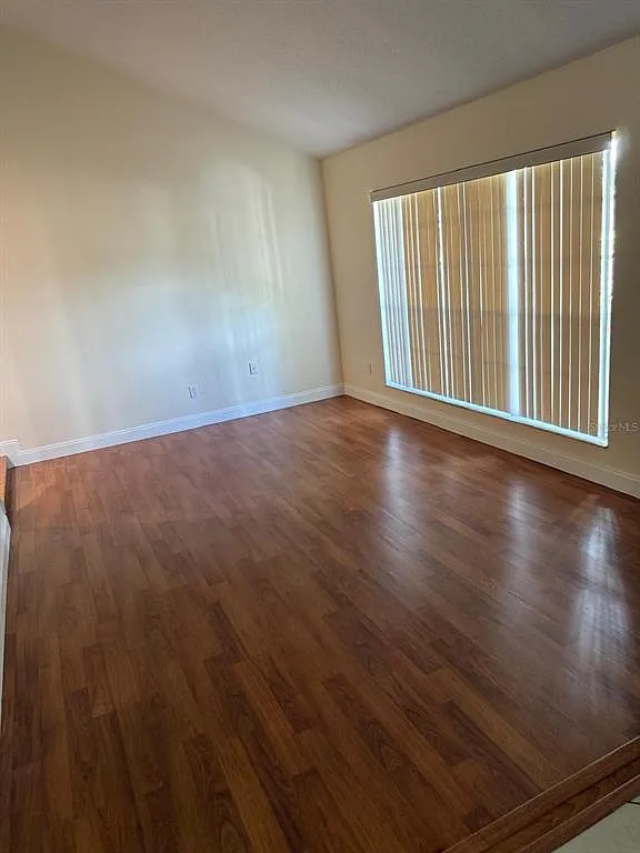 4 bed, 2.0 bath, 2116 sqft, $2,675 — Photo 4