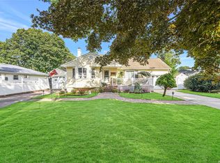 203 Concord Rd, Shirley, NY 11967