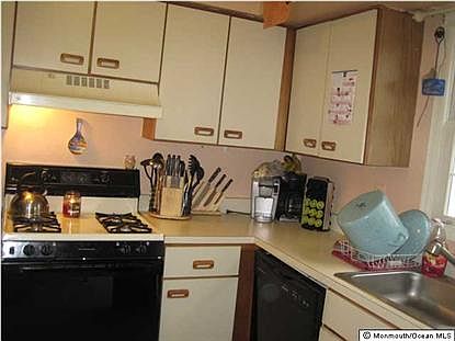 4th image of 126 Michele Way