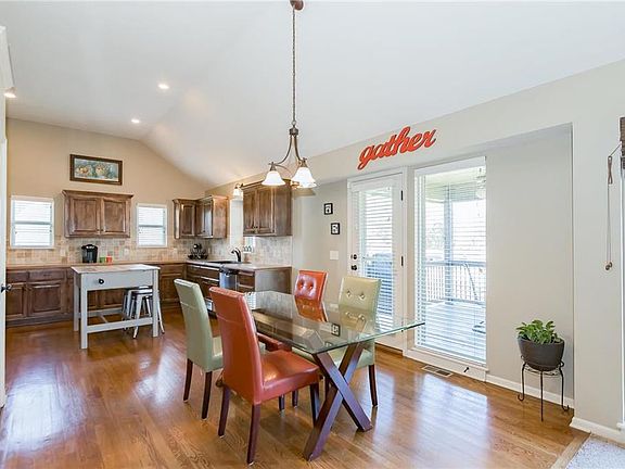 5th image of 1905 White Tail Ln